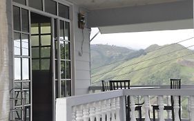 Azrien Homestay Kundasang